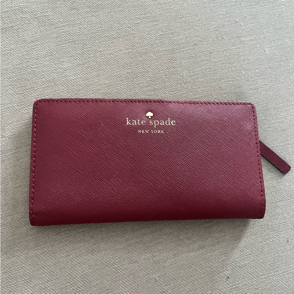 KATE SPADE Burgundy Slim Bifold Wallet